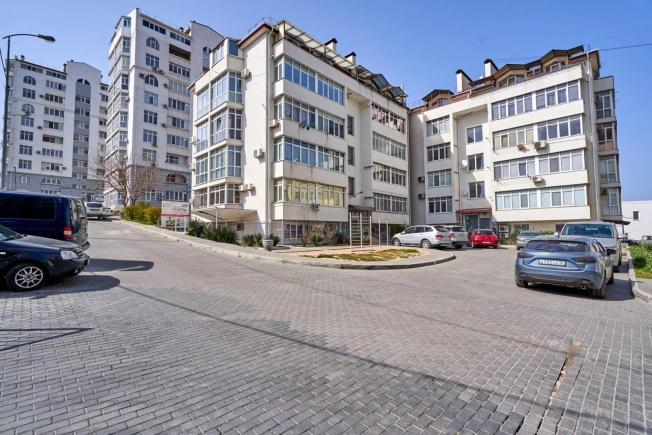 Купить квартиру на улице Маяковского в Республике Крым. Вариант № 44084, 26, площадь - квм, цена 23800000 рублей