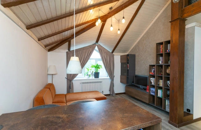 Купить трехкомнатную квартиру на улице Футбольное Поле в Владимирской области. Вариант № 2983315, 4, площадь -  квм, цена 9900000 рублей