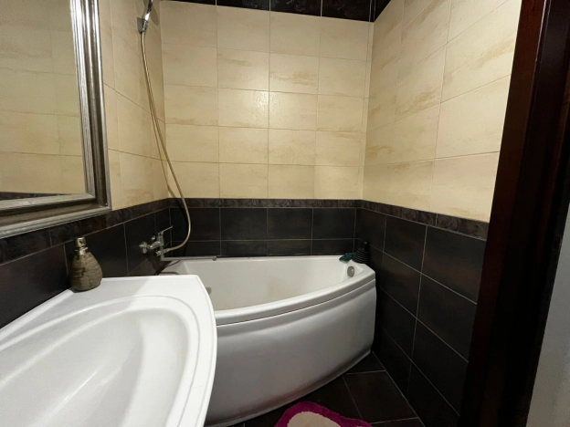 Купить однокомнатную квартиру на улице Шоссейная в Республике Адыгея. Вариант № 10443686, 15, площадь -  квм, цена 4200000 рублей