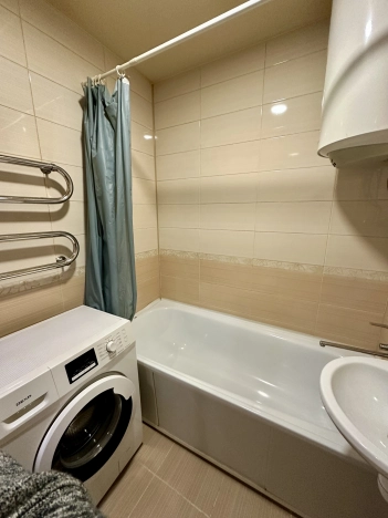 Купить однокомнатную квартиру в Южно-Сахалинске. Вариант № 60865, 8, площадь -  квм, цена 5600000 рублей