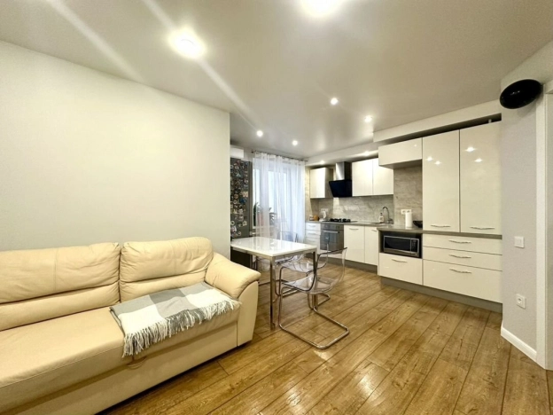 Купить квартиру в Смоленске. Вариант № 10129958, 0, площадь -  квм, цена 6990000 рублей