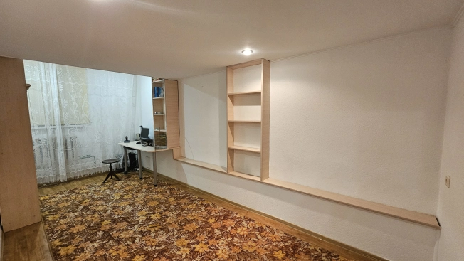 Купить трехкомнатную квартиру в Калининграде. Вариант № 9265098, 9, площадь -  квм, цена 8690000 рублей