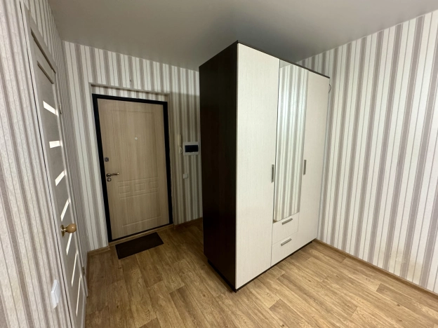 Снять квартиру в Рязани. Вариант № 10329444, 8, площадь -  квм, цена 20000 рублей