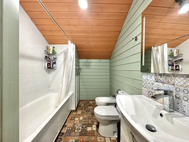 Купить дом в Москве. Вариант № 9967356, 49, площадь -  квм, цена 45000000 рублей