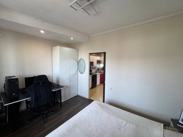 Купить квартиру на улице Кабанская в Улан-Удэ. Вариант № 308468, 7, площадь -  квм, цена 6300000 рублей