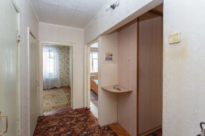 Купить квартиру в Тобольске. Вариант № 10152216, 19, площадь -  квм, цена 4400000 рублей