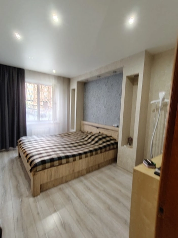 Купить квартиру у метро Площадь Маркса в Новосибирске. Вариант № 58967, 7, площадь -  квм, цена 5350000 рублей