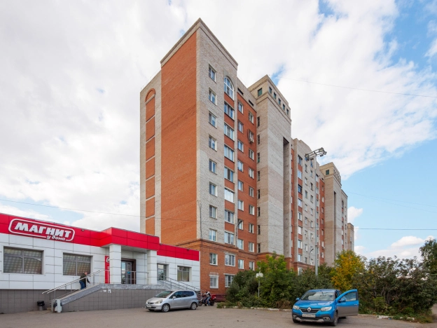 Купить трехкомнатную квартиру в Омске. Вариант № 3994028, 33, площадь -  квм, цена 6900000 рублей