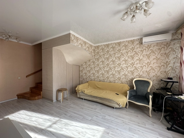 Купить квартиру на улице Коммунаров в Краснодаре. Вариант № 9164833, 0, площадь -  квм, цена 7890000 рублей