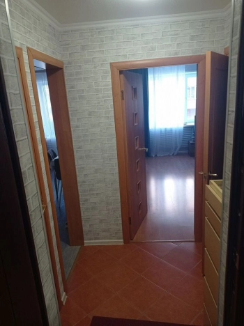 Купить однокомнатную квартиру в ЦАО в Новосибирске. Вариант № 8161745, 4, площадь -  квм, цена 5990000 рублей