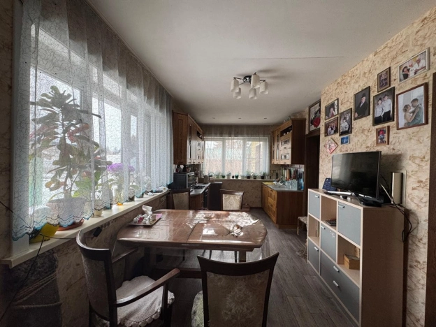 Купить дом в Микрорайоне Байкальск, Ангарск в Ангарске. Вариант № 37689, 6, площадь -  квм, цена 8000000 рублей