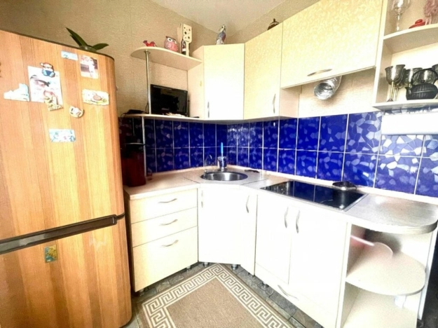 Купить квартиру на улице набережная Волжской Флотилии в Волгограде. Вариант № 34057, 6, площадь -  квм, цена 3850000 рублей