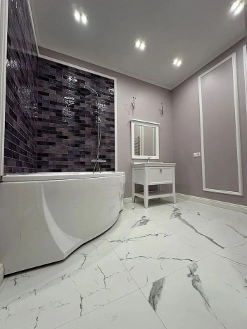 Купить трехкомнатную квартиру в районе Кировский в Ростове-на-Дону. Вариант № 35265, 18, площадь -  квм, цена 58000000 рублей