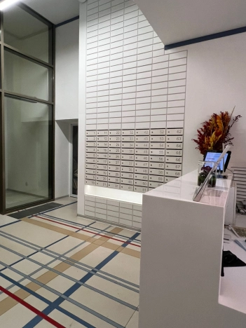 Купить квартиру в Москве. Вариант № 8425498, 22, площадь -  квм, цена 30000000 рублей