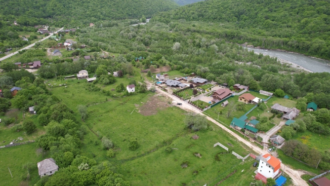 Купить земельный участок на улице Заречная в Республике Адыгея (адыгея). Вариант № 10472040, 5, площадь -  квм, цена 11500000 рублей