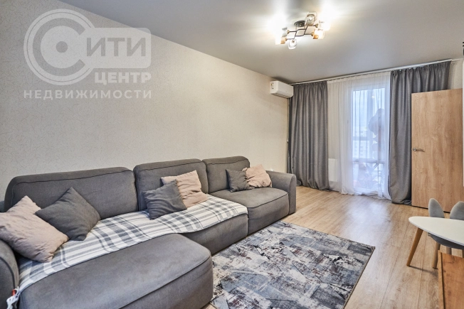 Купить двухкомнатную квартиру на улице 20-летия Октября в Воронеже. Вариант № 8096247, 3, площадь -  квм, цена 5270000 рублей