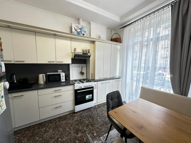 Купить квартиру в Светлогорске. Вариант № 53443, 2, площадь -  квм, цена 9000000 рублей