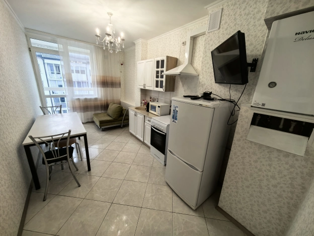 Снять квартиру в районе Ленинградский в Калининграде. Вариант № 3129273, 6, площадь -  квм, цена 40000 рублей