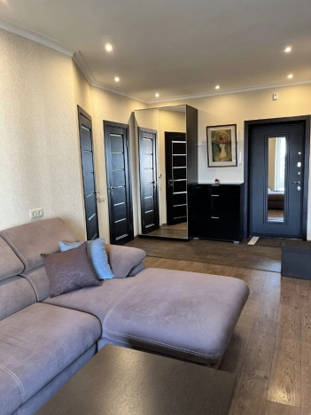 Купить квартиру на вторичке в районе Выхино-Жулебино в Москве. Вариант № 10302382, 19, площадь -  квм, цена 13800000 рублей