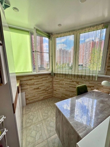 Купить квартиру в Москве. Вариант № 10011784, 12, площадь -  квм, цена 19100000 рублей