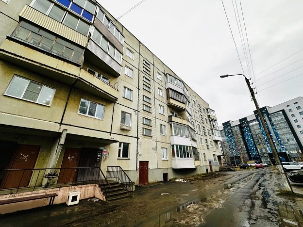 Купить многокомнатную квартиру в Северодвинске. Вариант № 10235400, 17, площадь -  квм, цена 10500000 рублей