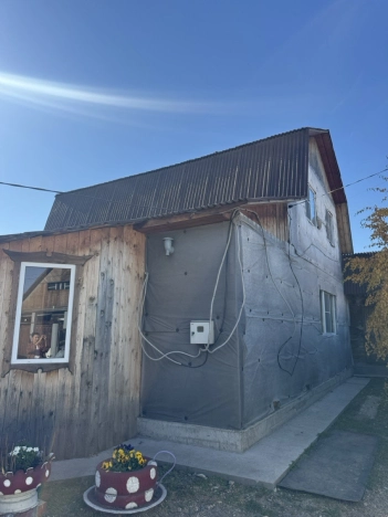 Купить дом в Иркутской области. Вариант № 6898851, 33, площадь -  квм, цена 7000000 рублей