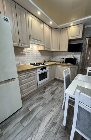 Купить трехкомнатную квартиру в Калининграде. Вариант № 9912169, 1, площадь -  квм, цена 9785000 рублей