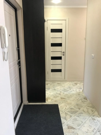 Купить квартиру в Тобольске. Вариант № 9924680, 9, площадь -  квм, цена 4700000 рублей