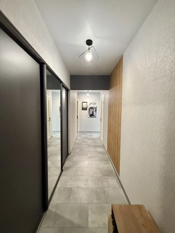 Купить четырехкомнатную квартиру в Волгограде. Вариант № 10366759, 29, площадь -  квм, цена 10500000 рублей