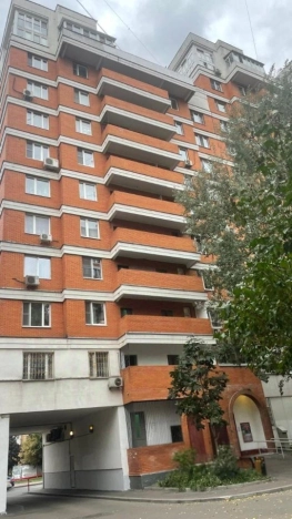 Купить квартиру в Москве. Вариант № 9130226, 1, площадь - квм, цена 28800000 рублей