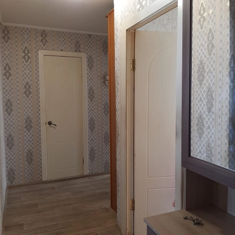 Купить трехкомнатную квартиру в Омске. Вариант № 7970, 7, площадь -  квм, цена 4500000 рублей