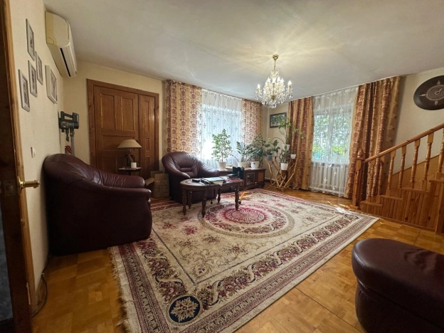 Купить дом в Элисте. Вариант № 5922172, 1, площадь -  квм, цена 17000000 рублей