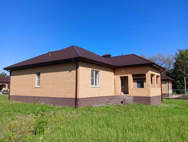 Купить дом на улице Никольская в Белгородской области. Вариант № 22882, 4, площадь -  квм, цена 7300000 рублей