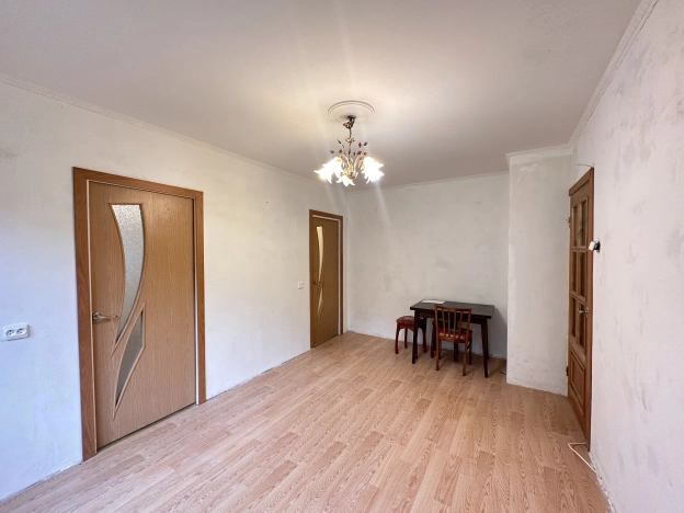 Купить трехкомнатную квартиру у метро Гражданский проспект в Санкт-Петербурге. Вариант № 54908, 3, площадь -  квм, цена 7700000 рублей