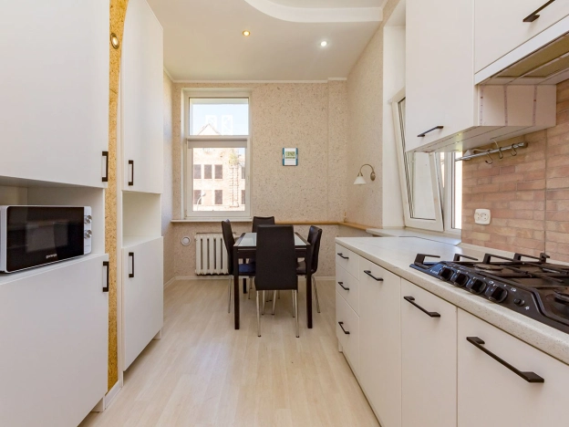 Снять квартиру в районе Ленинградский в Калининграде. Вариант № 5922320, 6, площадь -  квм, цена 44000 рублей