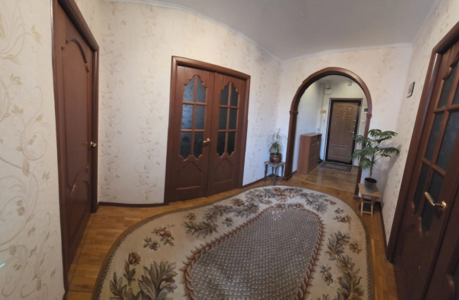 Купить квартиру в Москве. Вариант № 8856757, 5, площадь -  квм, цена 25900000 рублей