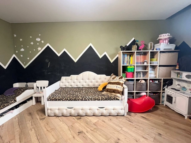 . Вариант № 24869, 23, площадь - 80 квм, цена 9990000 рублей