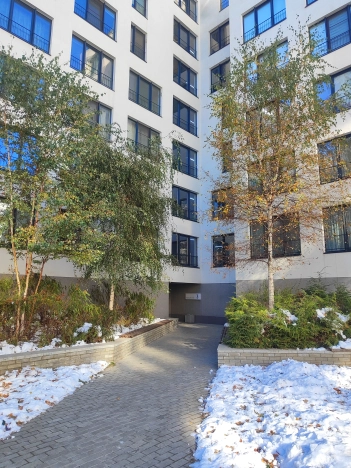 Купить трехкомнатную квартиру в Новосибирске. Вариант № 7625992, 36, площадь -  квм, цена 14000000 рублей