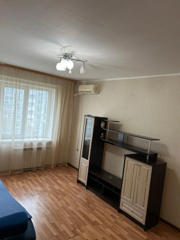 Снять квартиру в районе Калининский в Новосибирске. Вариант № 8842713, 3, площадь -  квм, цена 35000 рублей