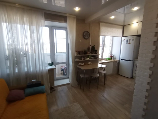 Купить трехкомнатную квартиру на улице Жилмассив в Новосибирской области. Вариант № 8970340, 0, площадь -  квм, цена 5650000 рублей