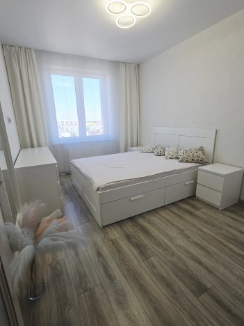 Купить трехкомнатную квартиру на улице Жилмассив в Новосибирской области. Вариант № 8837320, 9, площадь -  квм, цена 7310000 рублей