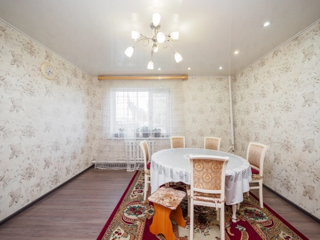 Купить дом в Микрорайоне Порт-Артур в Омске. Вариант № 2951661, 8, площадь - квм, цена 9990000 рублей