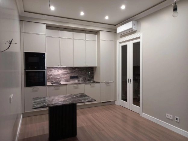 Купить квартиру в Москве. Вариант № 9376880, 1, площадь -  квм, цена 59900000 рублей