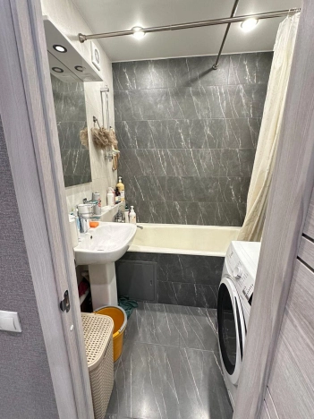 Купить квартиру в Москве. Вариант № 8053468, 9, площадь -  квм, цена 21700000 рублей