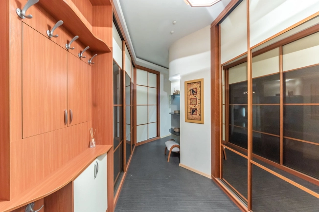 Купить квартиру в Москве. Вариант № 9089382, 1, площадь -  квм, цена 35999000 рублей