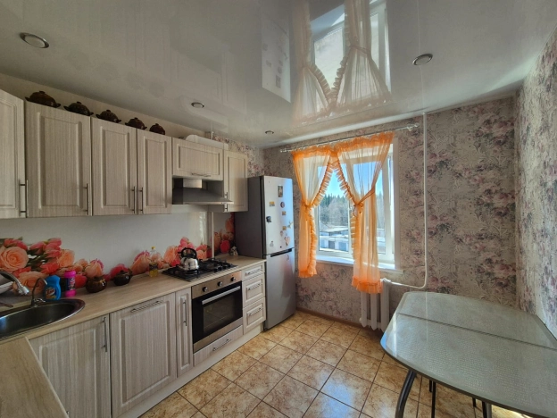 Купить трехкомнатную квартиру в Сыктывкаре. Вариант № 29171, 0, площадь -  квм, цена 5420000 рублей