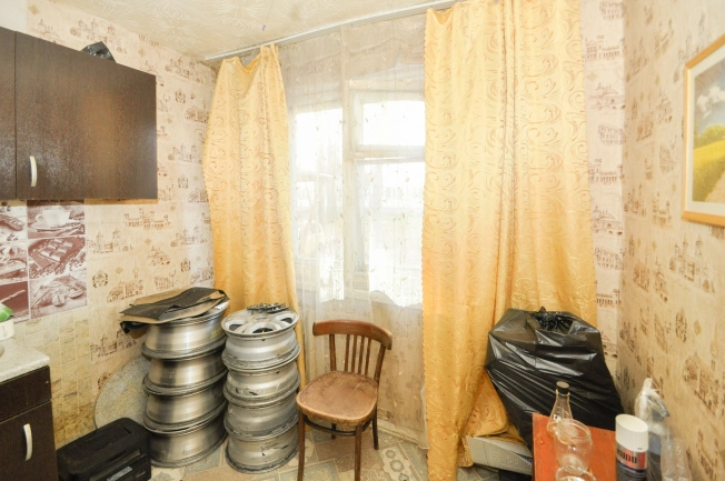 Купить комнату у метро Площадь Маркса в Новосибирске. Вариант № 3056021, 7, площадь -  квм, цена 1070000 рублей