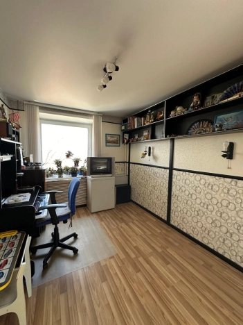 Купить многокомнатную квартиру в Архангельской области. Вариант № 21055, 25, площадь -  квм, цена 5750000 рублей