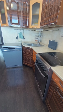 Снять квартиру в Тобольске. Вариант № 3146141, 10, площадь -  квм, цена 60000 рублей