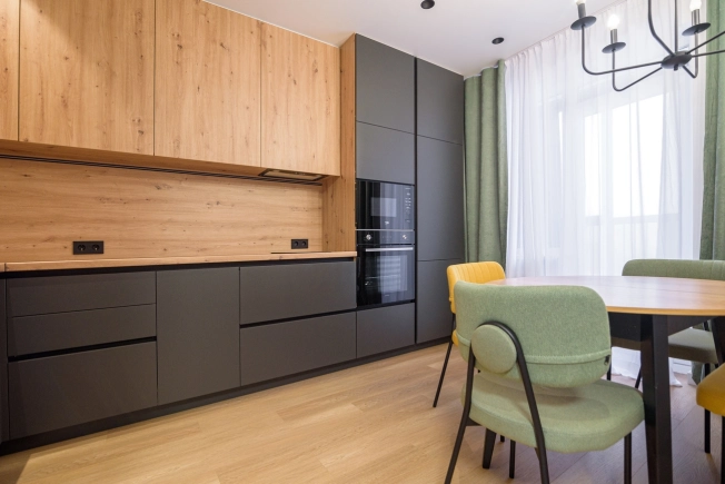 Купить квартиру у метро Площадь Гарина-Михайловского в Новосибирске. Вариант № 8143950, 7, площадь -  квм, цена 7700000 рублей